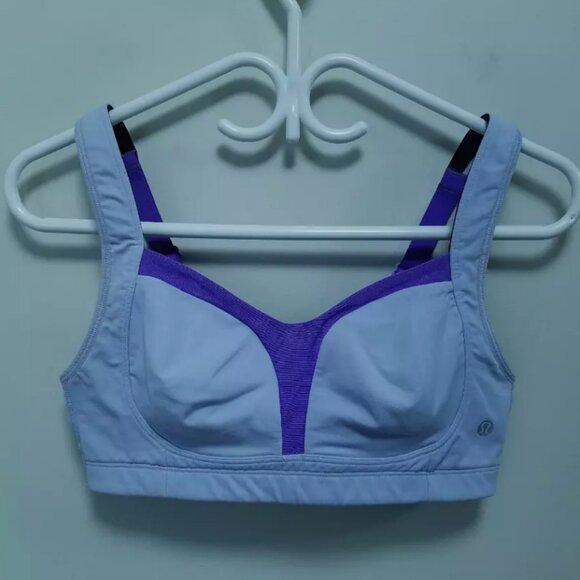 2 Lululemon Ta Ta Tamer Sports Bras Size 34C Cool Breeze Light Blue Bundle - Picture 2 of 5